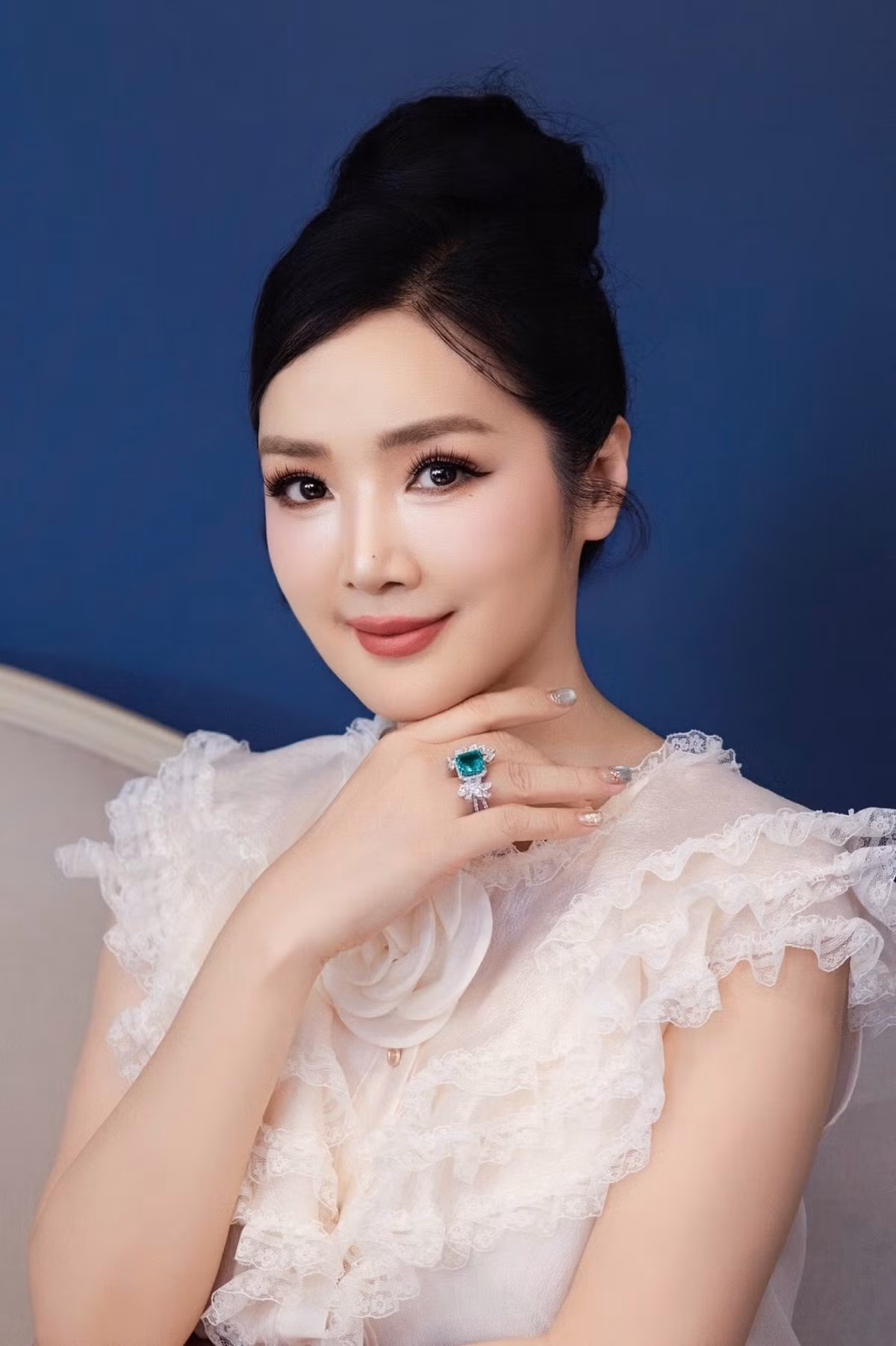 Giáng My khoe cận nhan sắc miễn nhiễm với thời gian. Ảnh: FB Giang My Nguyen