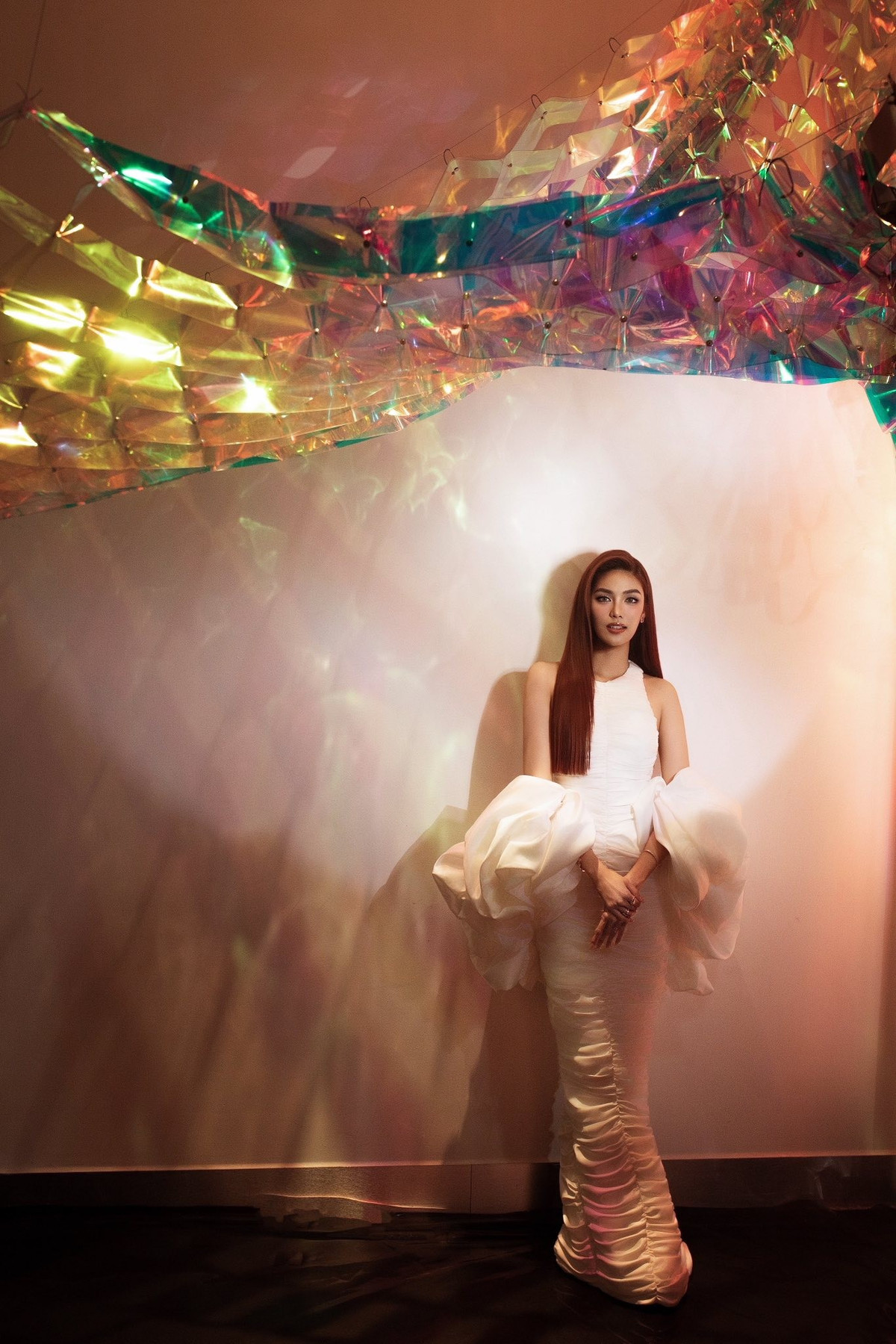 Nàng dâu hào môn Lan Khuê check in khi đi xem triển lãm nghệ thuật. Ảnh: FB Tran Ngoc Lan Khue