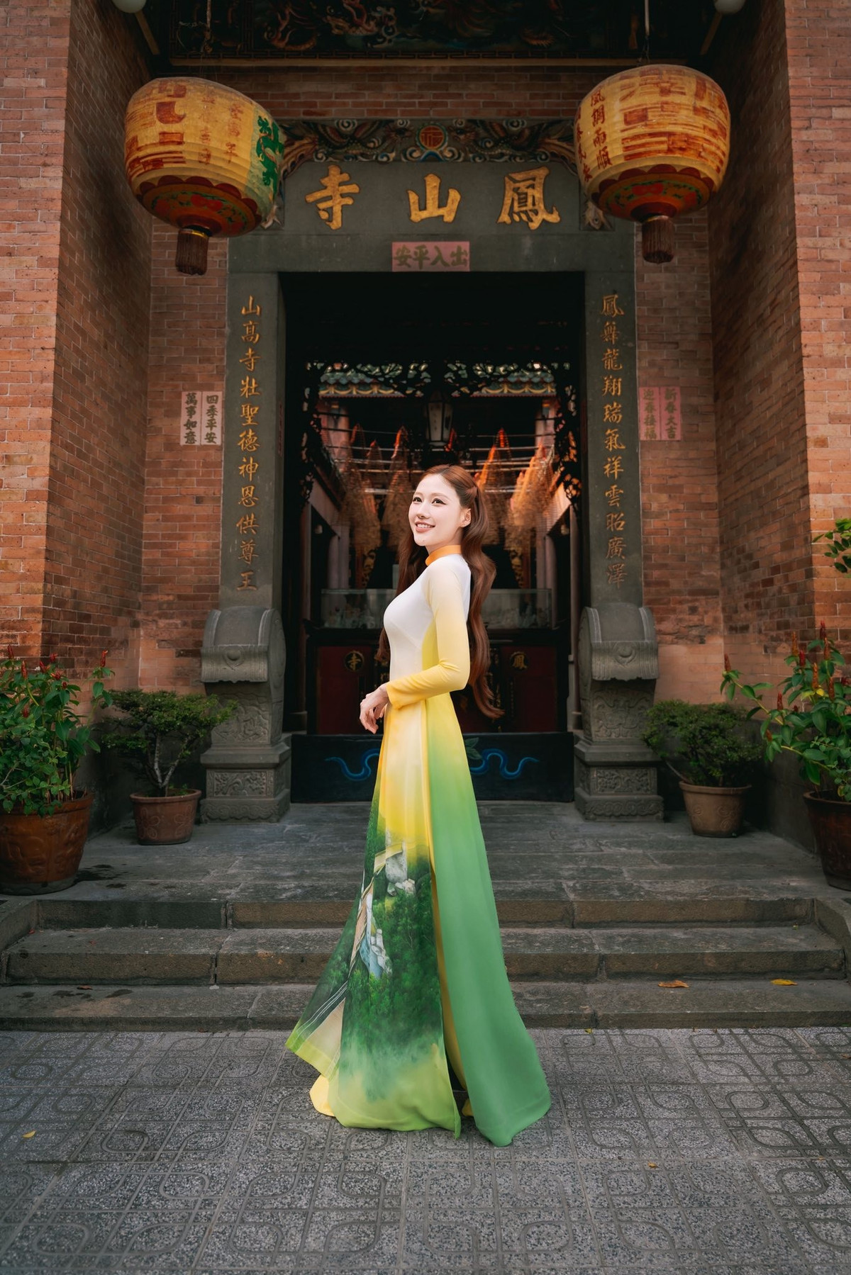 Thời gian qua, Uyển Ân góp mặt ở nhiều game show truyền hình, phim điện ảnh và các sự kiện giải trí, thời trang.