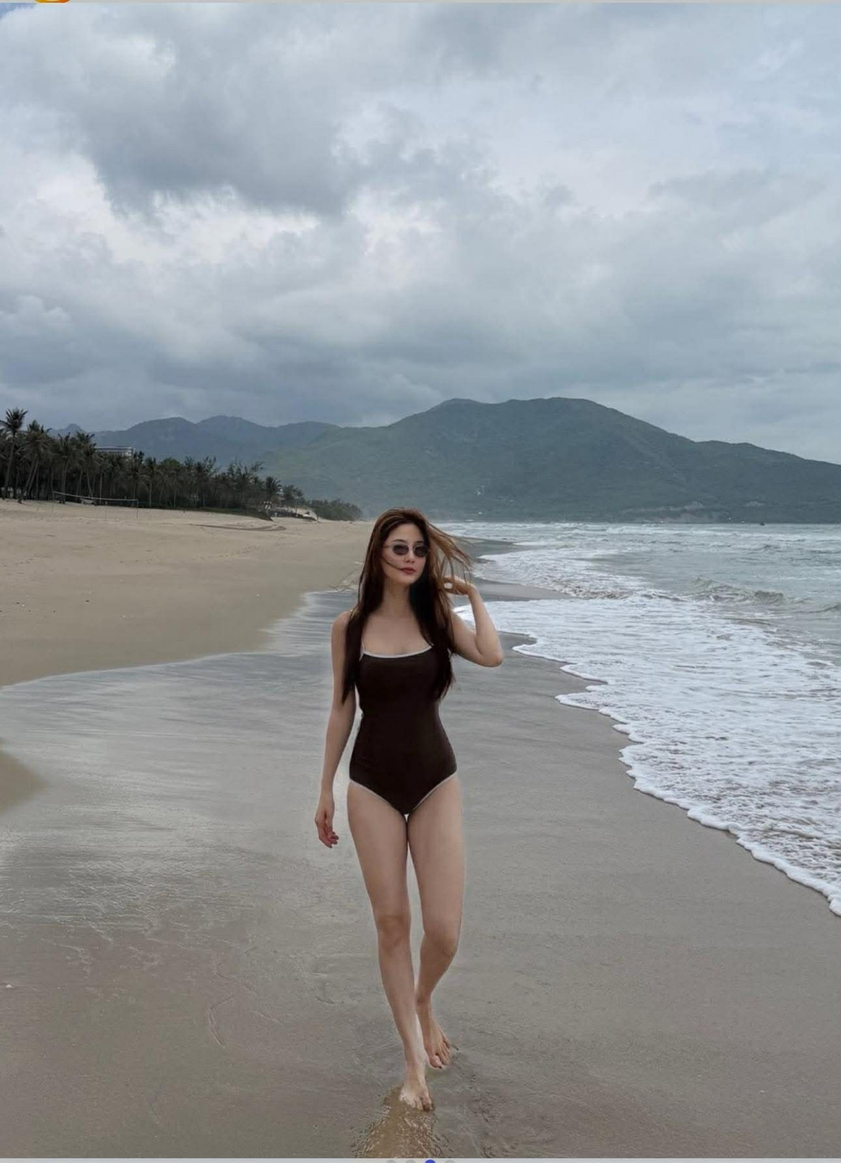 Nhiều người không giấu được sự xuýt xoa trước phong độ ngoại hình của “sao” phim Gái già lắm chiêu chỉ sau một năm sinh con.