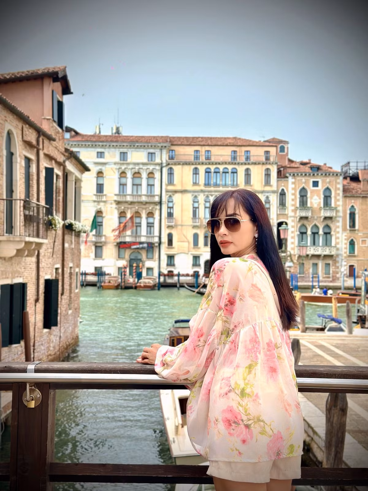 Cựu mẫu Thuý Hạnh vấn vương khung cảnh nước Ý. Ảnh: FB Bui Thuy Hanh