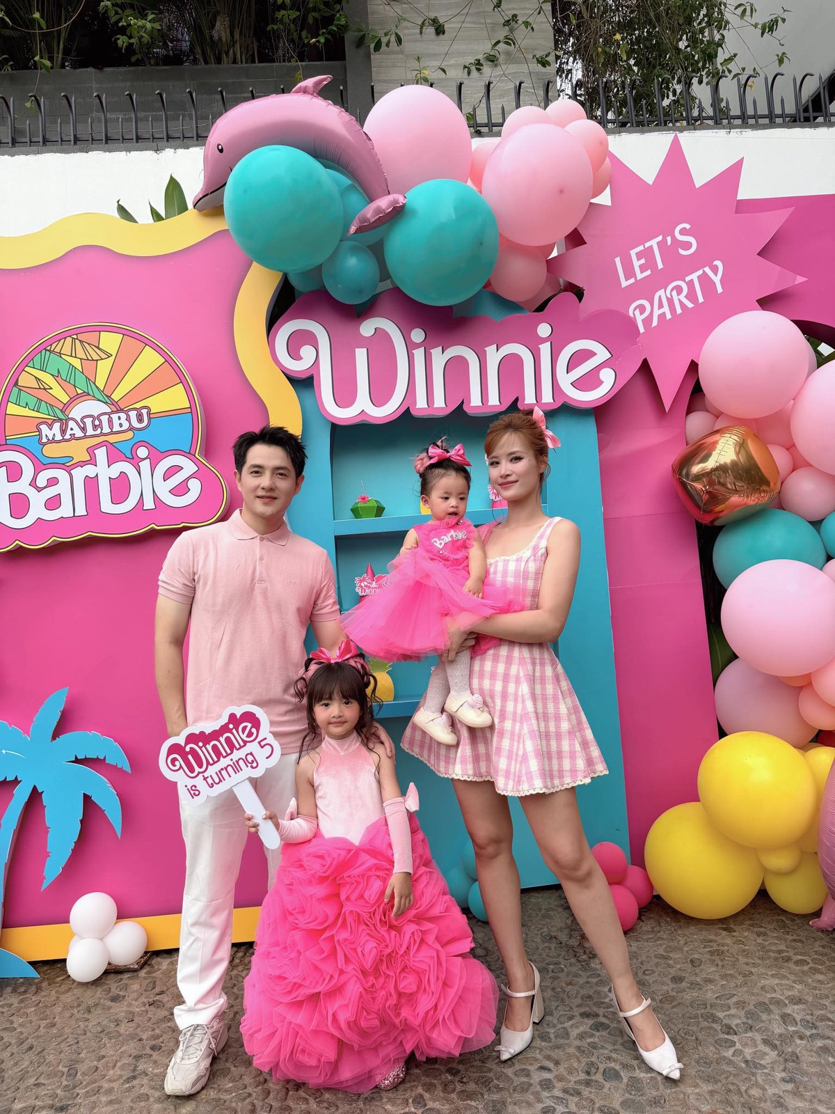 Bé Winnie, con gái lớn nhà Đông Nhi - Ông Cao Thắng hóa công chúa trong tiệc sinh nhật tròn 5 tuổi. Ảnh: FB Đông Nhi