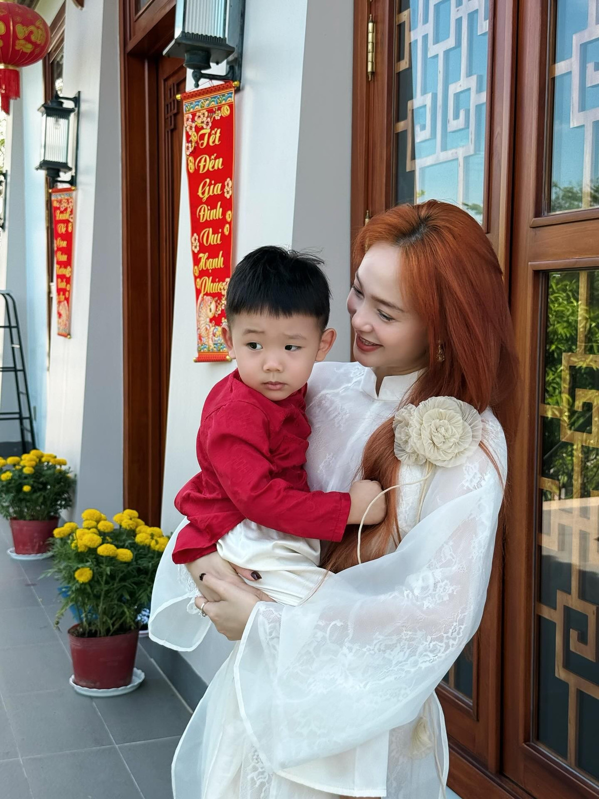 Theo chia sẻ của Minh Hằng, từ khi mang thai cho đến lúc sinh con, cô luôn có chồng ở bên đồng hành và chăm sóc.