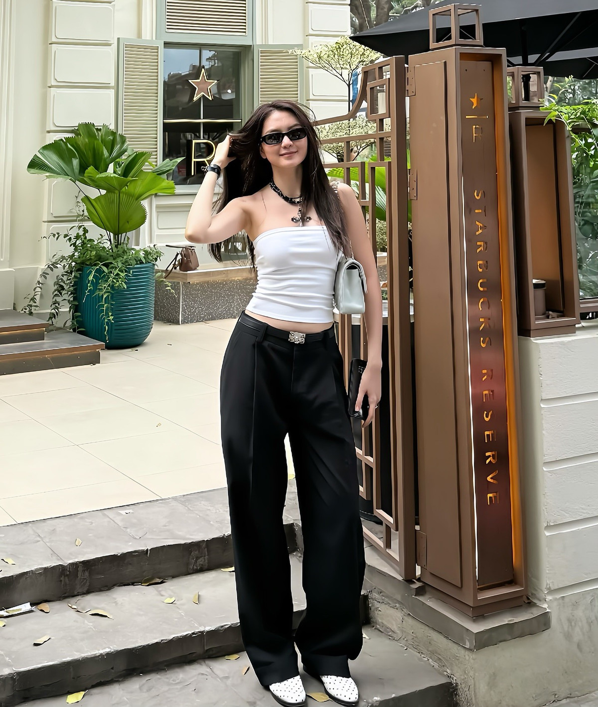 Vóc dáng quyến rũ của Thiều Bảo Trang khiến bạn bè và các fan của cô phải trầm trồ cảm thán. Ảnh: FB Thiều Bảo Trang