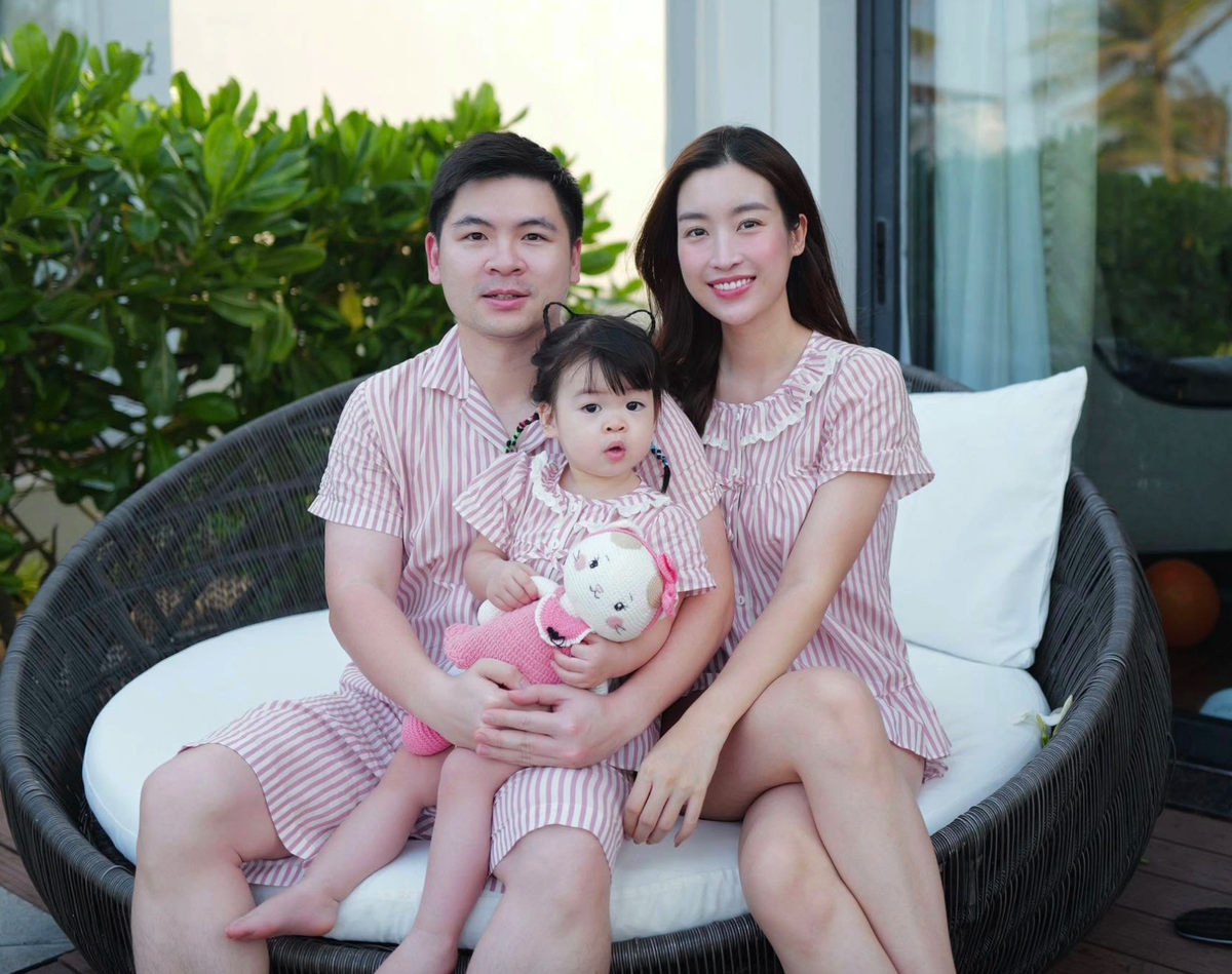 Dù nhà chồng ủng hộ việc quay lại showbiz, nhưng Đỗ Mỹ Linh chỉ thỉnh thoảng xuất hiện ở một số sự kiện lớn, dường như không còn ý định trở lại hoạt động trong ngành giải trí. Ảnh: FBNV