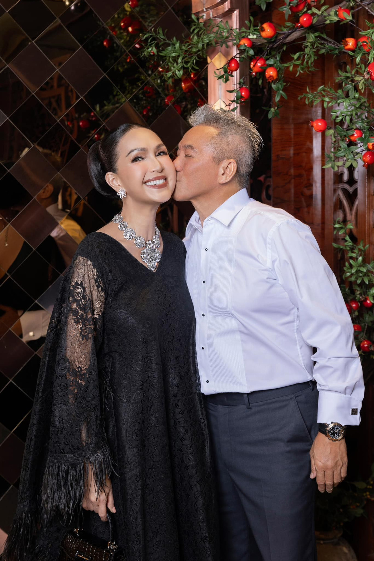 Hai con gái của chị – Hà Thùy My (sinh năm 1995) và Hà Quế My (sinh năm 2000) – hiện đã trưởng thành, sinh sống và làm việc tại Việt Nam sau khi hoàn thành chương trình đại học tại Mỹ.