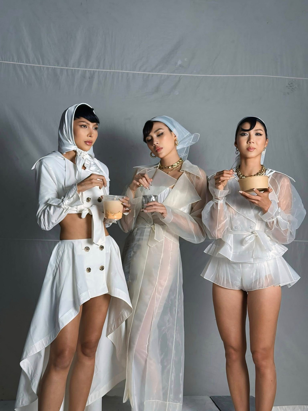 Ba chân dài cùng tuổi: Võ Hoàng Yến, Ngọc Quyên và Minh Triệu ngẫu hứng rủ nhau thực hiện bộ ảnh chung. Ảnh: FB Ngoc Quyen