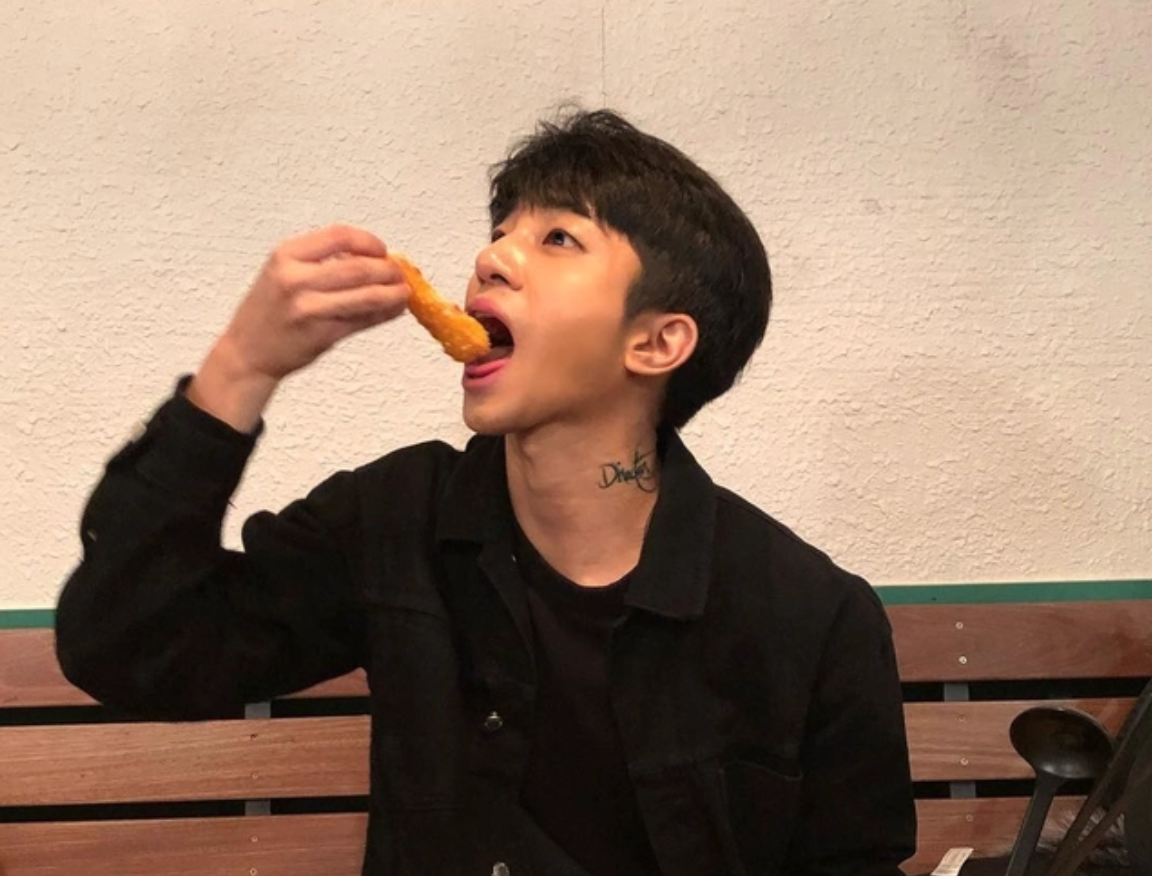 Thực tế, nhiều món ăn sáng quen thuộc tưởng chừng vô hại lại chứa lượng muối rất cao do được nêm nếm đậm đà hoặc sử dụng thực phẩm chế biến sẵn.