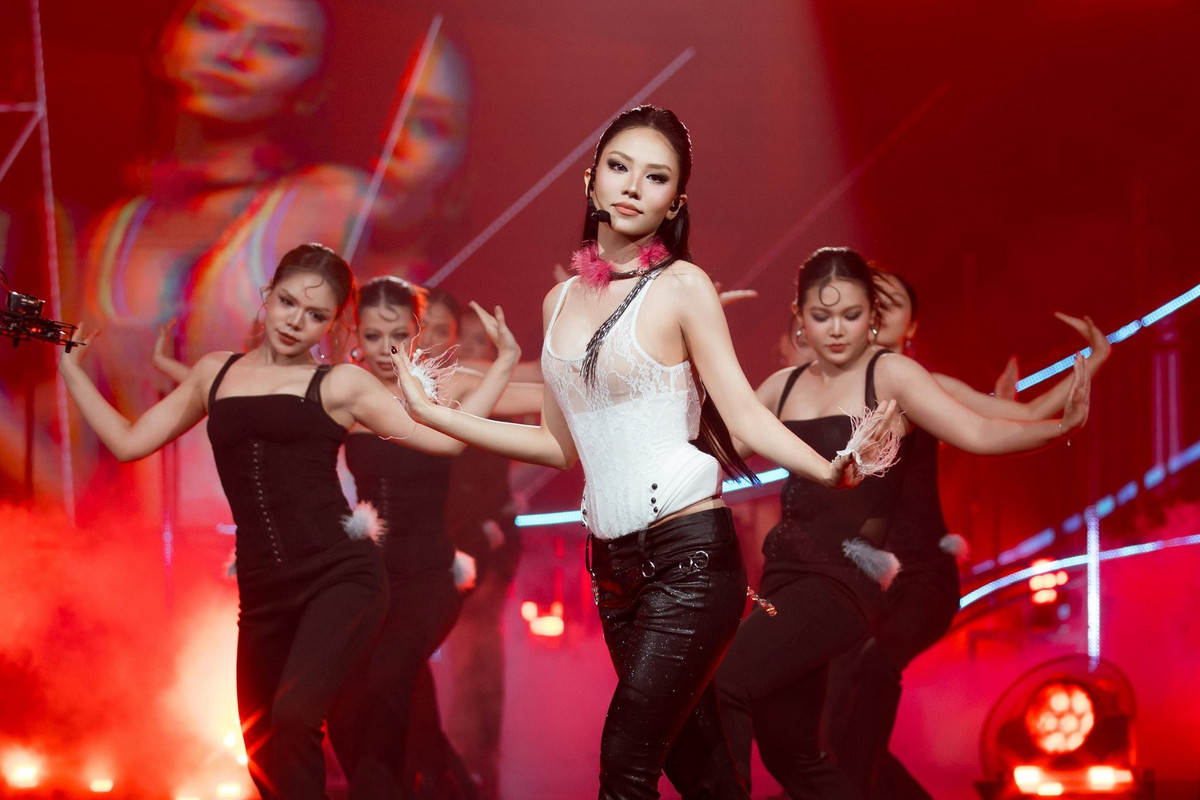 Hoa hậu Huỳnh Nguyễn Mai Phương lấn sân ca hát. Ảnh: FB Huỳnh Nguyễn Mai Phương