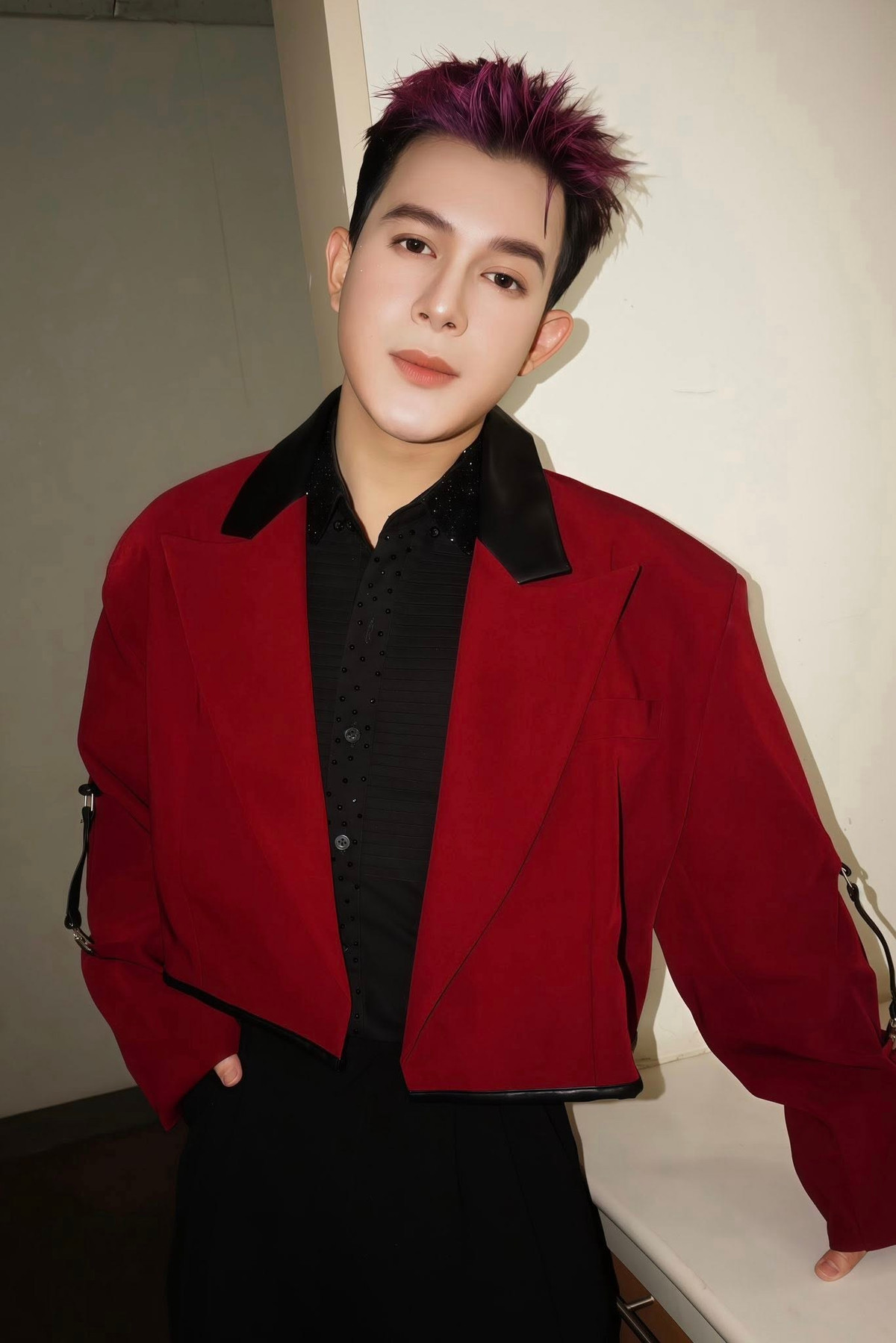 Diễn viên Quang Anh xuất hiện với diện mạo bảnh bao. Ảnh: FB Nguyễn Quang Anh