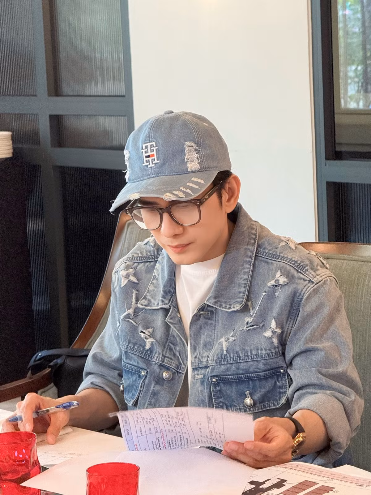 Tin tức sao Việt 8/10: Ca sĩ Đan Trường tất bật chuẩn bị cho liveshow kỷ niệm 30 năm ca hát. Ảnh: FB Đan Trường