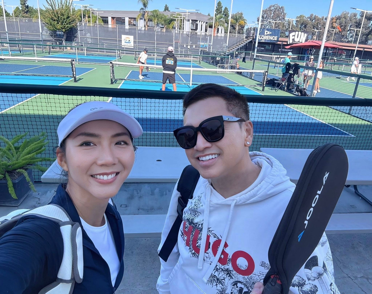 Quang Minh rủ Ngọc Quyên chơi pickleball khi về Mỹ. Ảnh: FB Quang Minh
