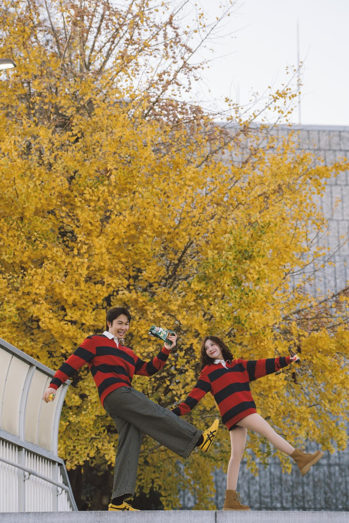 Nhiều khán giả nhận xét rằng sau khi về chung một nhà, cả hai trông rạng rỡ và hạnh phúc hơn bao giờ hết.