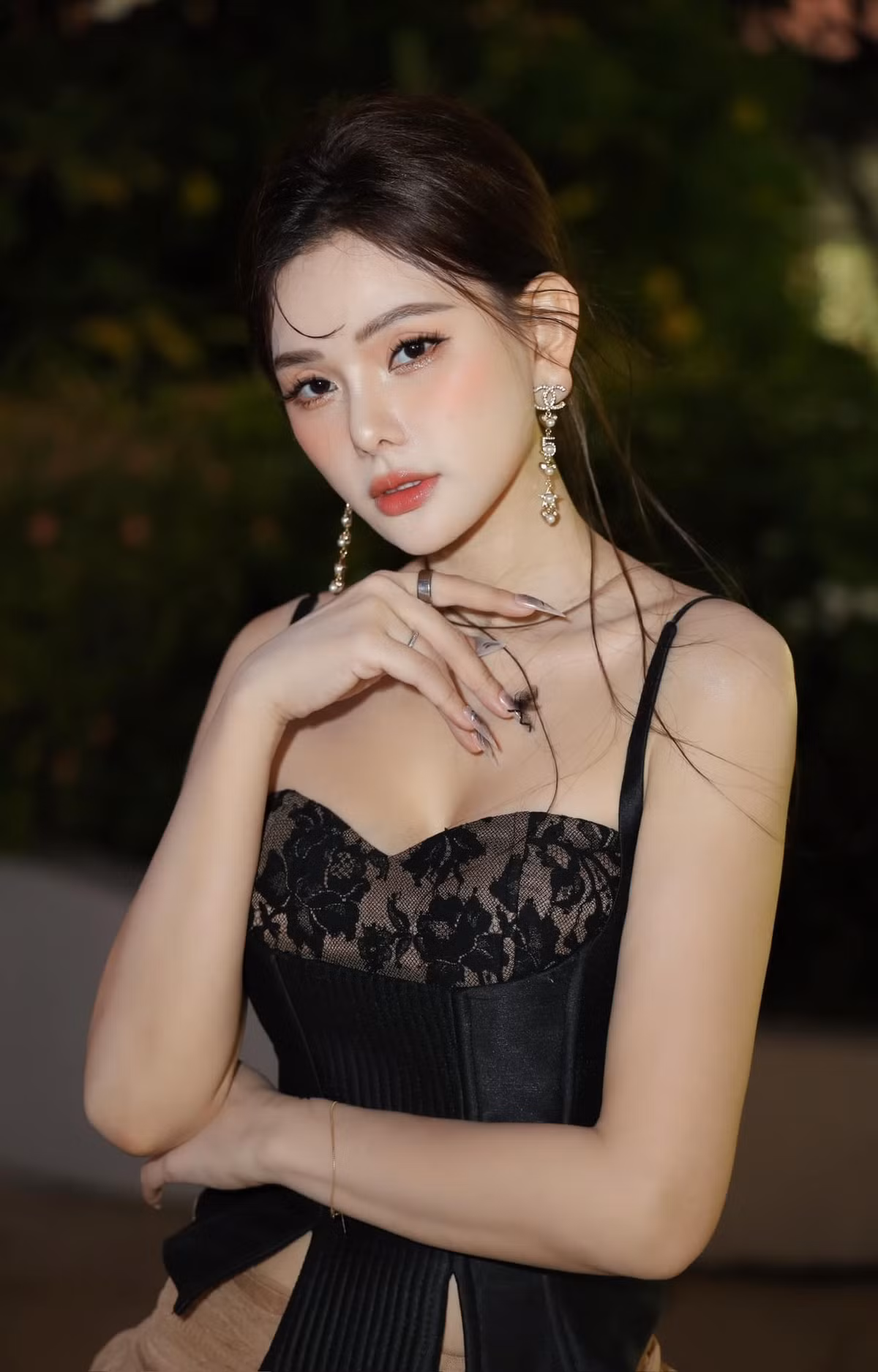 Hiện tại, Thu Thuỷ đang có cuộc hôn nhân hạnh phúc với ông xã Kin Nguyễn. Từ đó đến nay, nữ ca sĩ và chồng luôn đồng hành trong các sự kiện. Ảnh: FB Nguyễn Thu Thuỷ