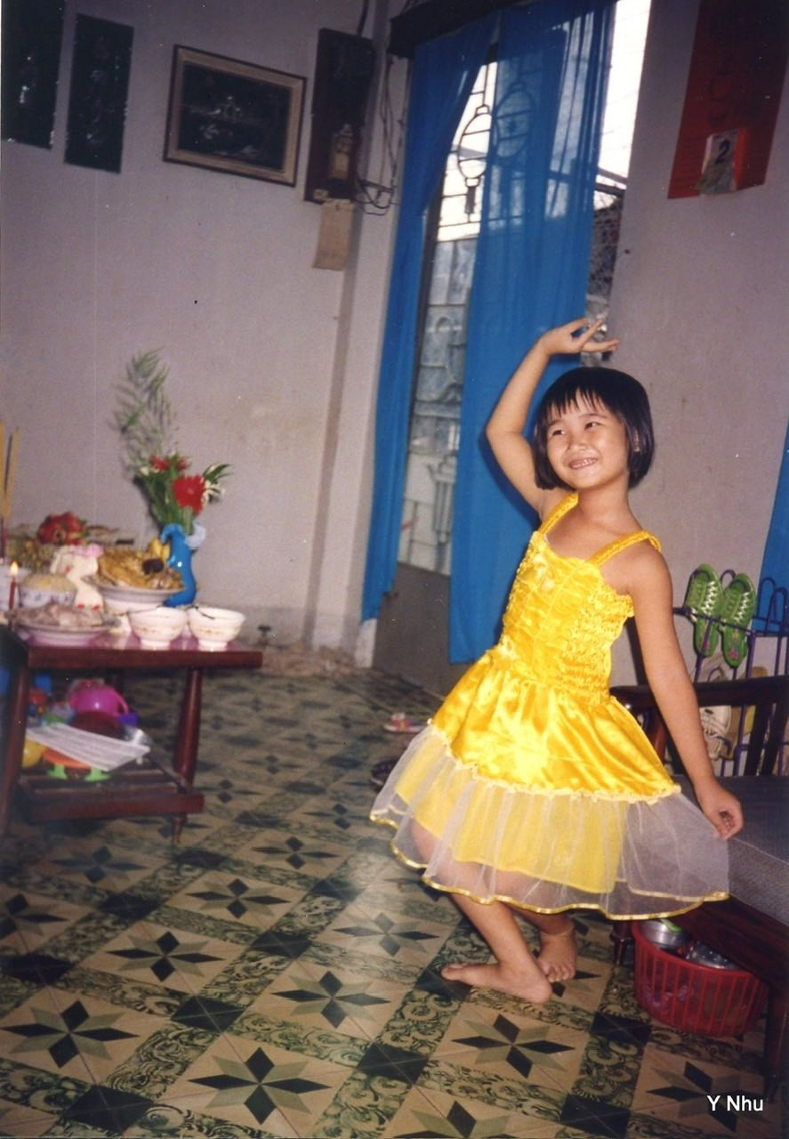 Võ Hạ Trâm khoe ảnh ngày bé. Ảnh: FB Võ Hạ Trâm