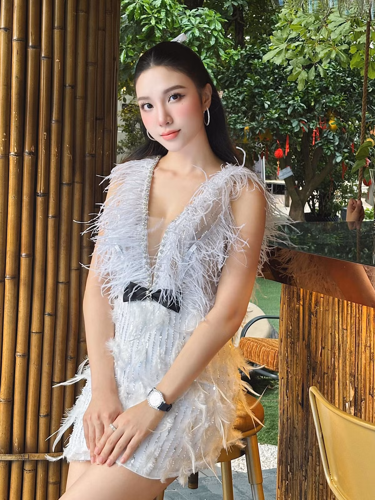 Vài năm qua, cô ít hoạt động giải trí để chăm sóc tổ ấm. Ảnh: FB Hạnh Sino