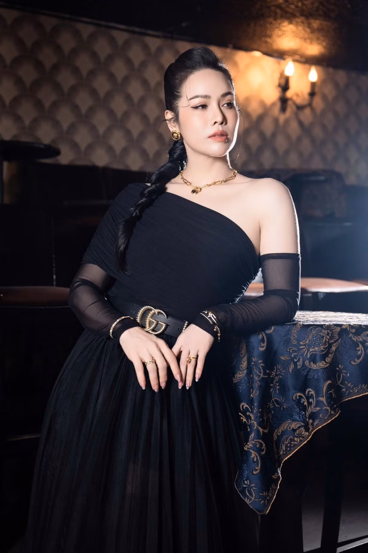 Nhật Kim Anh khoe ảnh cô lên đồ lộng lẫy, hào hứng đi chấm thi chung kết Grand Voice Award thuộc khuôn khổ Miss Grand Vietnam 2025 tổ chức tại một phòng trà ở TP HCM. Ảnh: FB Nhật Kim Anh