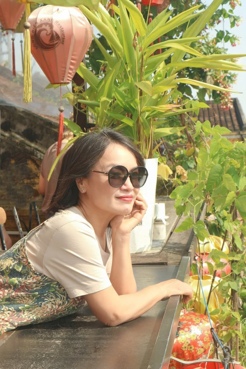 Nghệ sĩ Tú Oanh "xả" loạt ảnh phố xá chụp hồi đầu năm. Ảnh: FB Oanh Le Tu