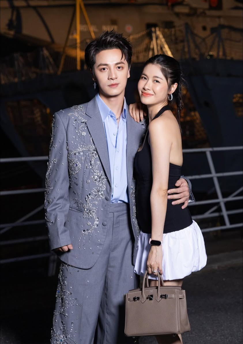 Tin tức sao Việt 28/9: Vợ chồng Đăng Khôi 'tình bể bình' ở hậu trường một đêm nhạc tại TP HCM. Ảnh: FB Thuy Anh Le