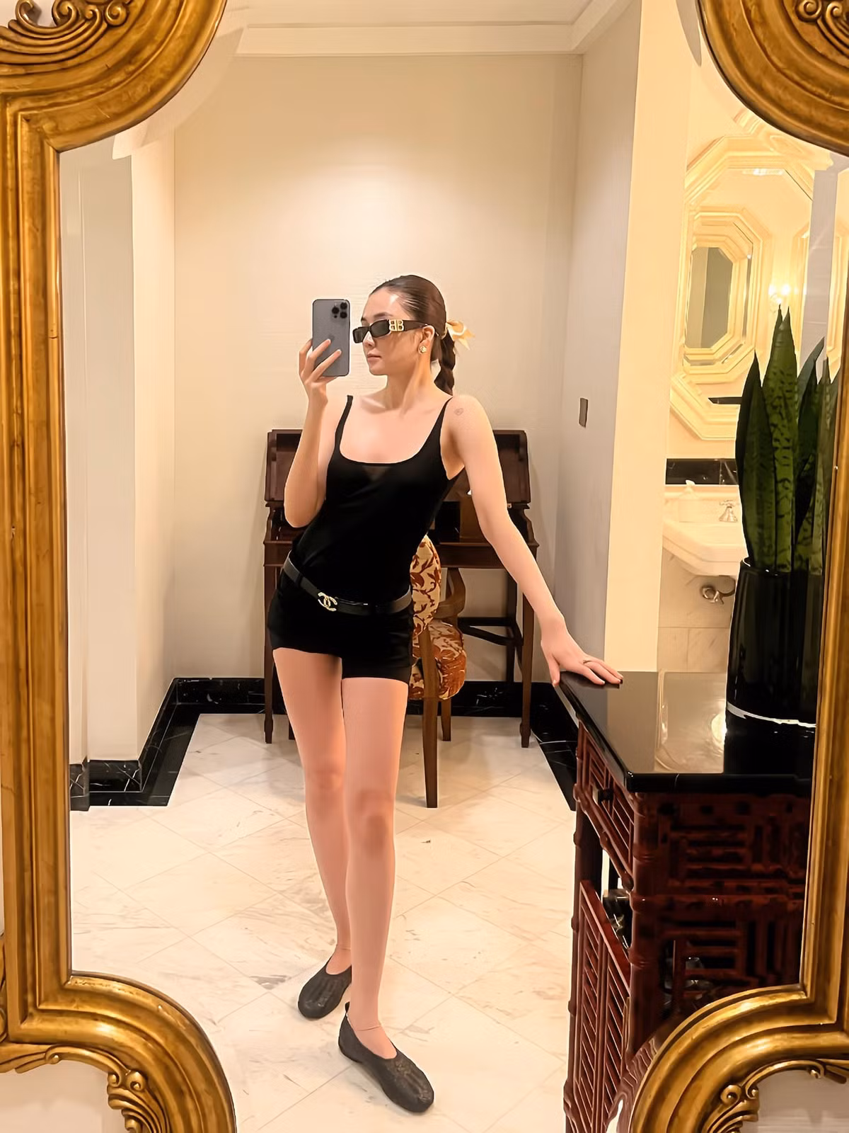 Để có được ưu điểm này, nữ ca sĩ đã bỏ ra không ít thời gian, công sức để luyện tập duy trì vóc dáng. Ảnh: FB Thiều Bảo Trang