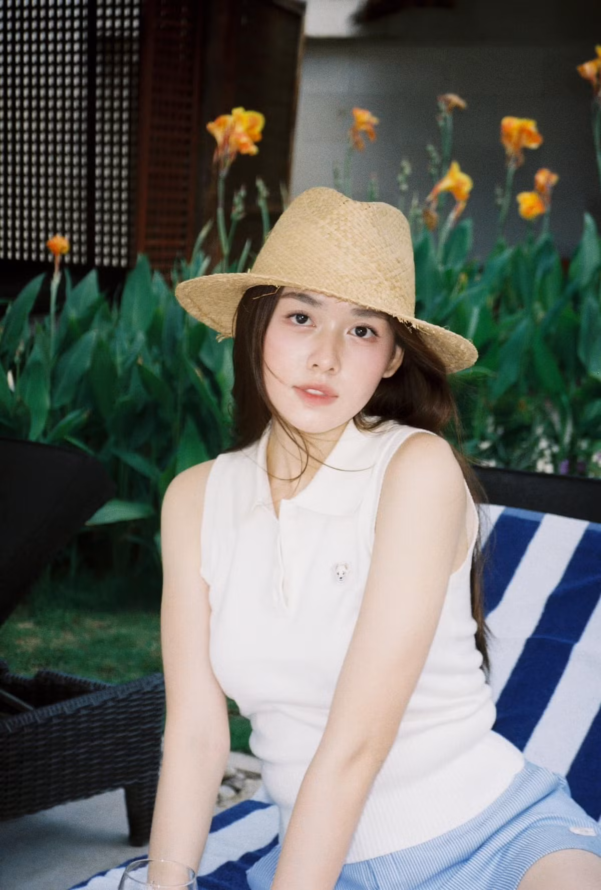 Gương mặt thanh tú, đôi mắt biết nói cùng nụ cười nhẹ nhàng của cô đã làm say đắm biết bao trái tim. Ảnh: FB Nguyễn Tường San