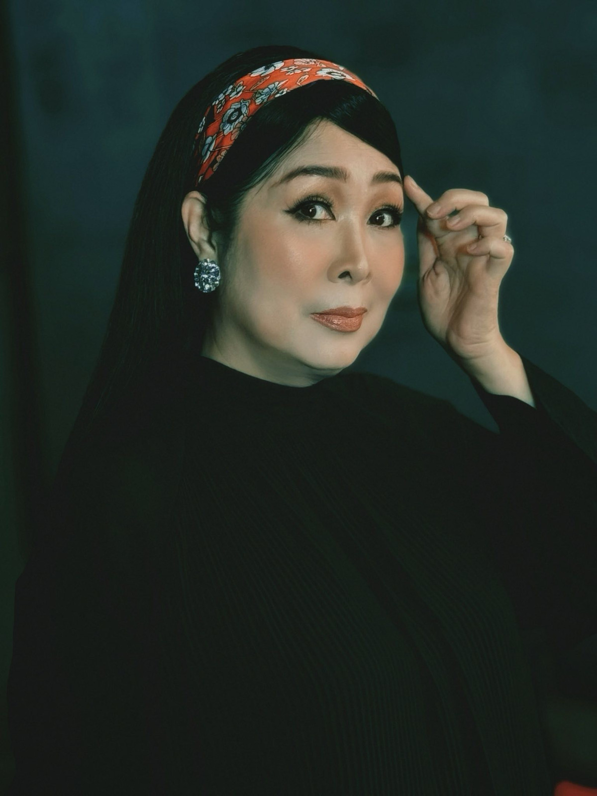 NSND Hồng Vân ngày càng trẻ đẹp. Ảnh: FB Hồng Vân