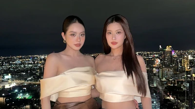 Thanh Thủy và Đoàn Thiên Ân đọ sắc như chị em sinh đôi tại Thái Lan