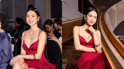 Siêu mẫu Anh Thư U50 vẫn "chặt đẹp" với váy khoét sâu