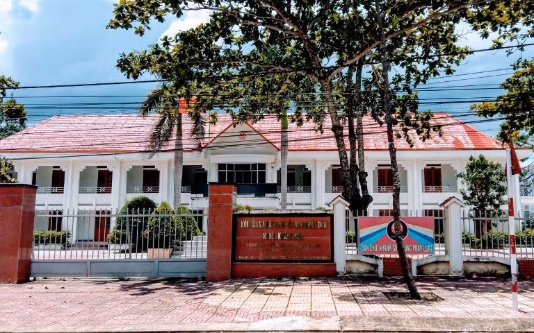 uy-ban-nhan-dan-huyen-khanh-son-tinh-khanh-hoa-image-01.jpg