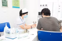 Người lớn mắc sởi, biến chứng nguy hiểm