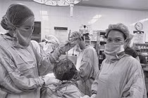 Bảo tồn tử cung thành công cho cô gái 26 tuổi mang khối u trên 30 cm