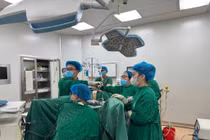 Thiếu máu nặng, phải cắt tử cung vì chủ quan rong kinh