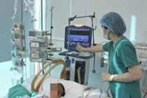 Trẻ 11 tuổi sợ nước nói nhảm, không ngờ viêm não vì bệnh dại