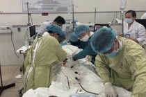 Cứu người phụ nữ bị tiêu chảy ngưng thở, ngừng tim khi đến bệnh viện