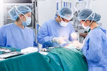Điều trị ung thư da vùng mũi bằng kỹ thuật Mohs