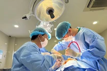 Nắn chỉnh khuôn mặt biến dạng sau tai nạn cho chàng trai 24 tuổi