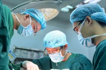 Mổ nhiều lần u nang bao hoạt dịch ở tay vẫn tái phát