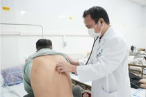 Không chủ quan biến chứng viêm phổi sau cúm A đe dọa tính mạng