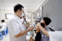 Nội soi chữa ngủ ngáy, tránh ngưng thở khi ngủ