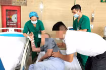 Ngừng tim, nhiễm khuẩn huyết sau ăn lòng lợn, tiết canh