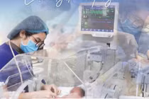 Chạy đua thời gian cứu trẻ sơ sinh sốc phản vệ do uống sữa sau sinh