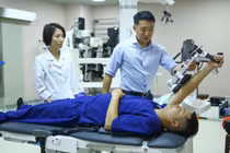 Điện cơ đồ kích thích tiềm năng vận động người bệnh liệt nặng