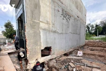  Căn nhà xây nhầm đất người khác ở TP HCM đã được di dời thành công