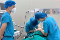 Viêm tủy răng không hồi phục ở trẻ bị bệnh hội chứng Henter