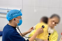 Nhiều trẻ nhập viện vì cúm A biến chứng nặng