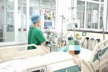 Sung huyết toàn thân vì sốt xuất huyết dengue nguy kịch