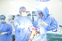 Robot Cori lần đầu tiên hỗ trợ thay khớp gối tại Việt Nam