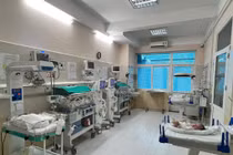 Cứu trẻ sơ sinh 32 ngày tuổi suy hô hấp tiến triển nguy kịch 