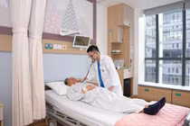Chiến lược kép cứu người đàn ông tái hẹp mạch vành nghiêm trọng do bỏ thuốc