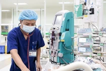 Tưởng men vi sinh, bé gái 10 tuổi uống nhầm thuốc diệt chuột